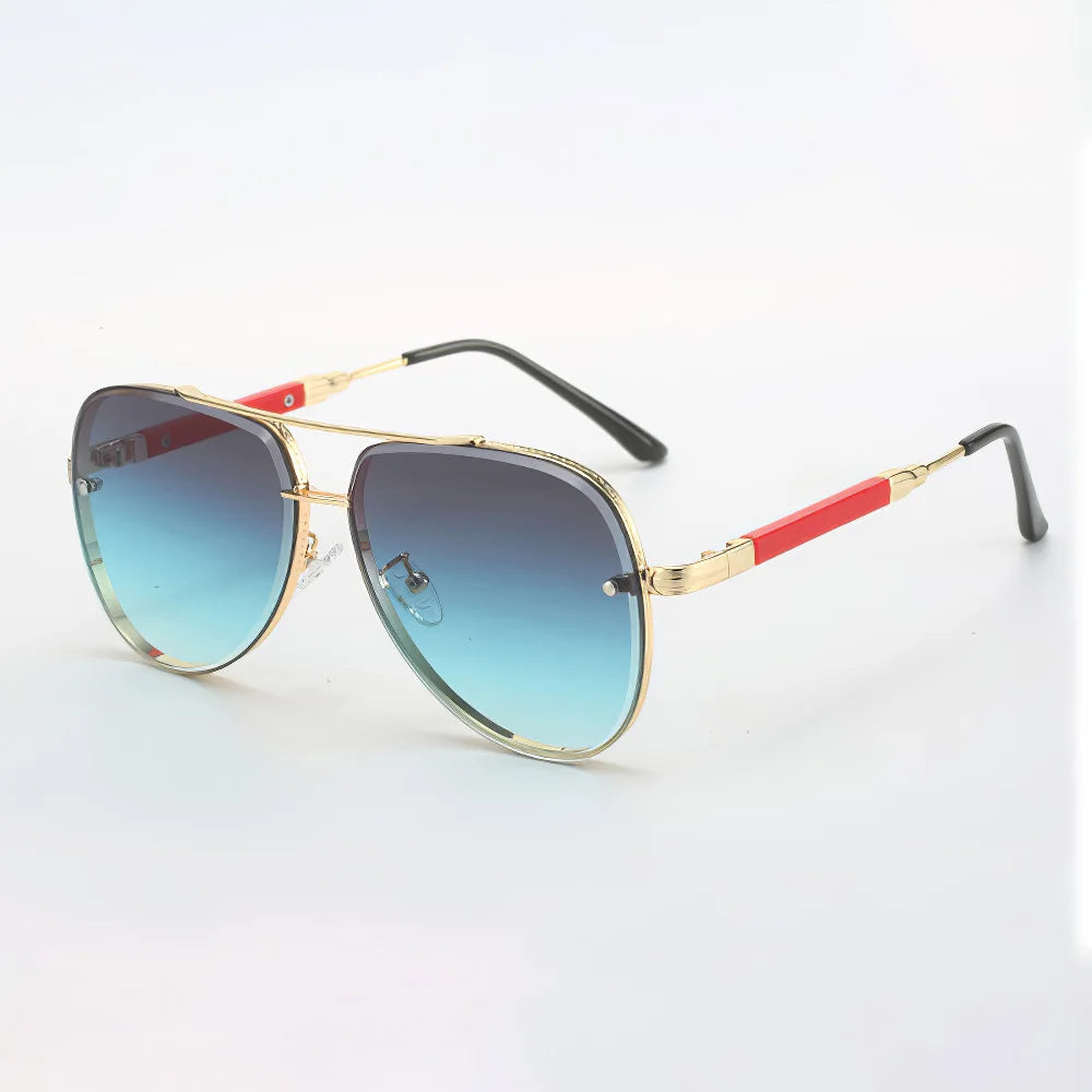 2025 New in Sunglasses for Women Fashionable Gradient Lenses Golden Borders Red Temple Glass Minimalist Design Exudes Modernity