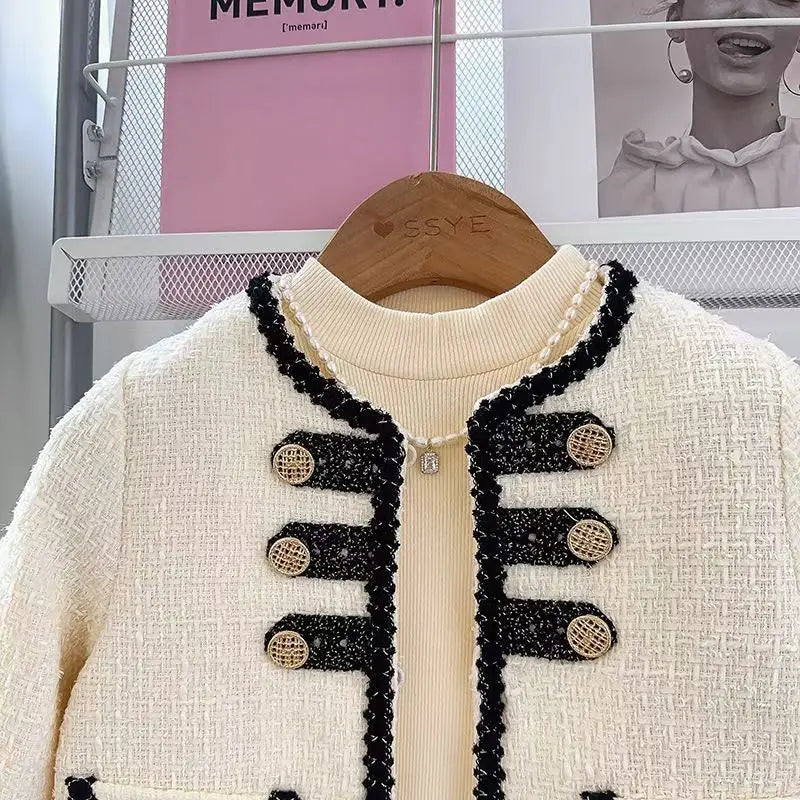 Girls' Clothing Set 2025 Spring and Autumn New Style Children's Fashion Coat Half Shorts Two Piece Set