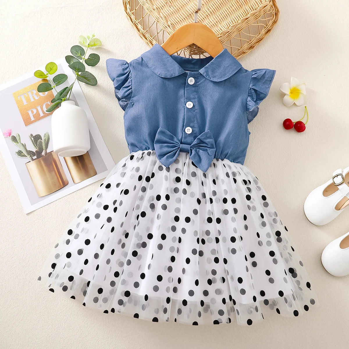 Girls Clothing Flying sleeve Dress Blue Polka Dot chiffon Children's Dress suitable for 1-6 Year old Girls Summer Dress