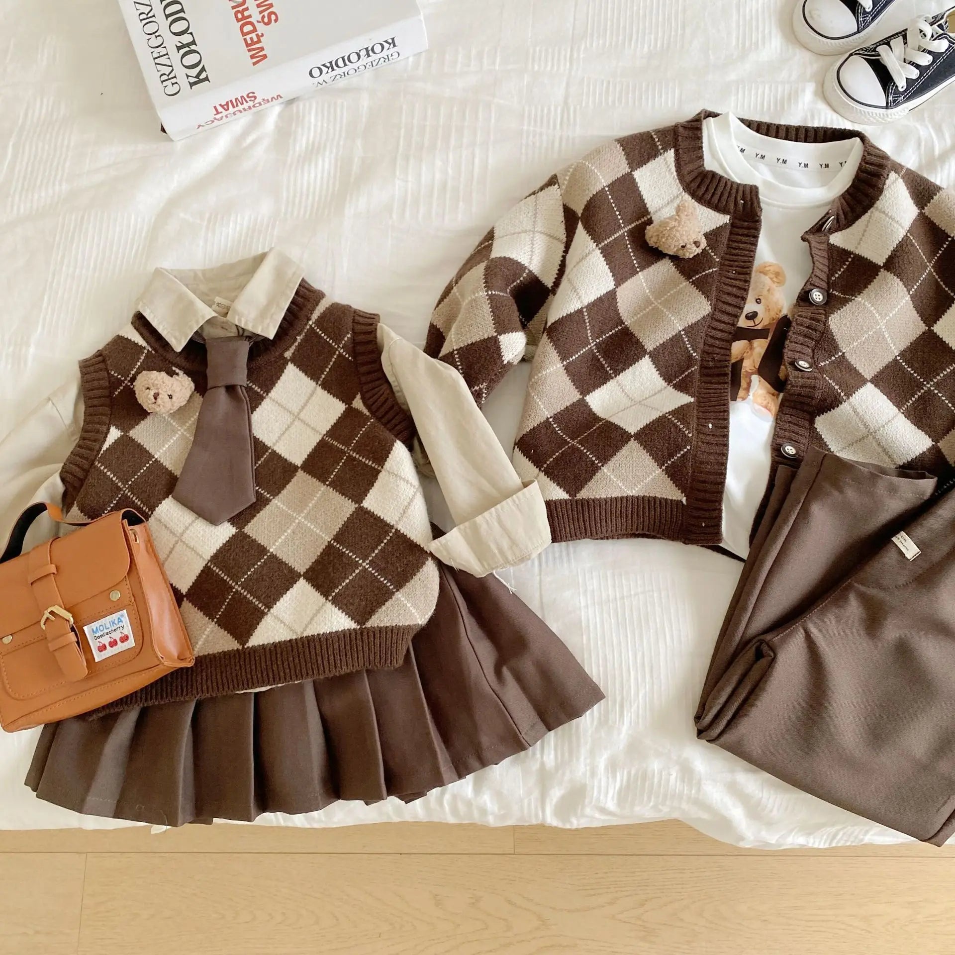 Girls Autumn Sweet Suits Set with Skirt Pleated Vest Shirt Boys Sweater Coat Kids College Outfit Baby Infants Clothing