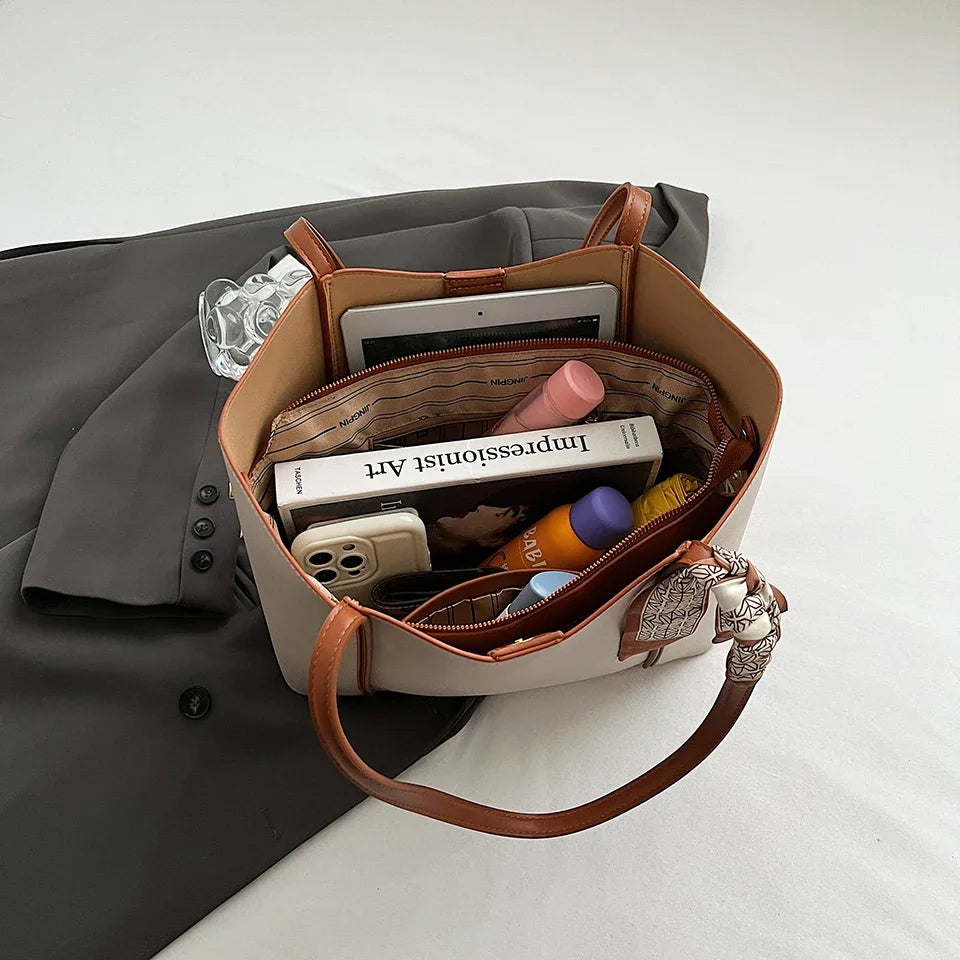 Women's Bag Casual Fashion Handbag New Summer Black Handbag Large Capacity Shoulder Bag Niche Commuter Female Bag Tote Bag