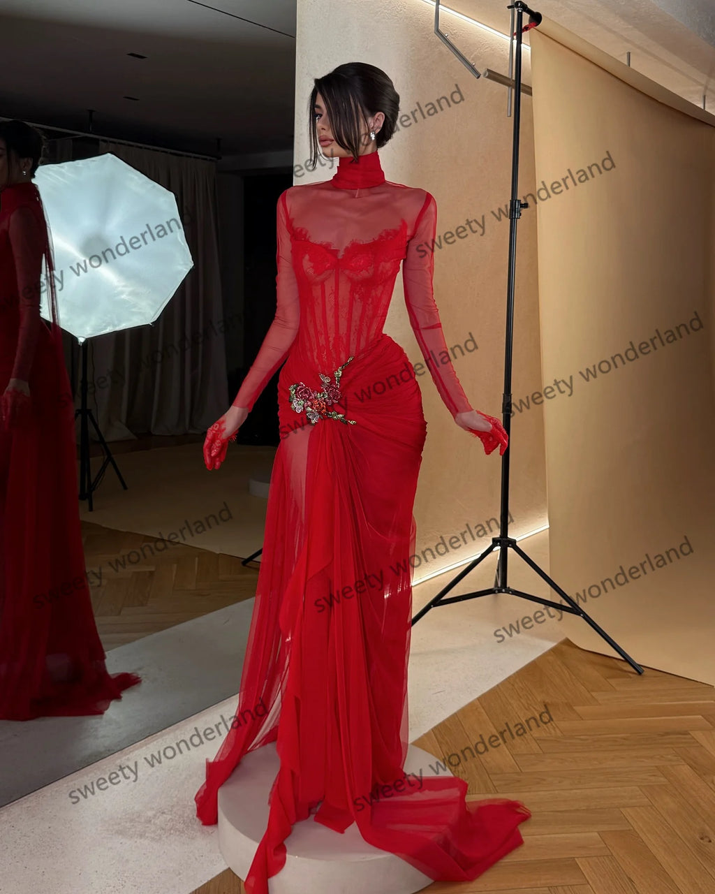 Red Evening Dresses Woman Long Sleeves vestidos de noche Arabic High Collar Prom Dress Embroidery Party Gowns Customized