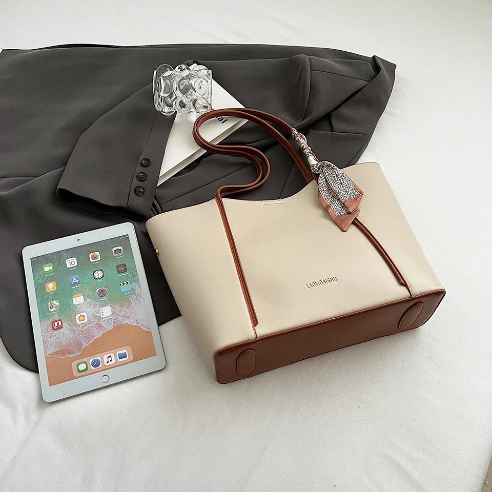 Women's Bag Casual Fashion Handbag New Summer Black Handbag Large Capacity Shoulder Bag Niche Commuter Female Bag Tote Bag