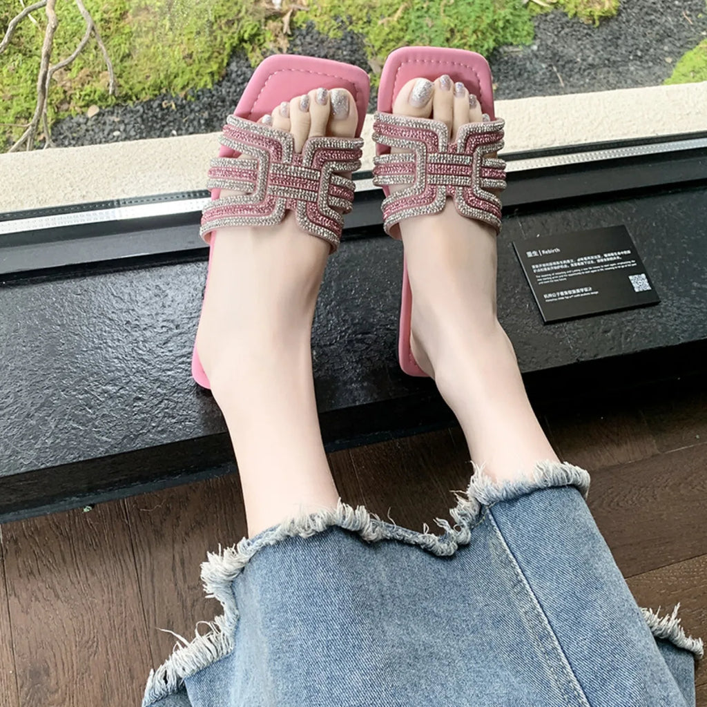 Women Rhinestone Slippers Summer Outdoor Slippers Fashion Non-Slip Beach Shoes Comfortable Flat Square Heel Sandals Slides Women