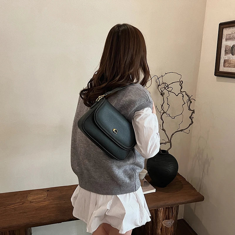 Women's Fashion Leather Tote Bags By Famous Designer Luxury Brand For Elegant And Popular Ladies Trendy